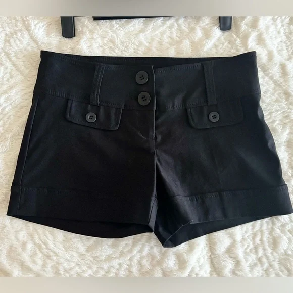 Dynamite Black Shorts - Low Rise - Picture 5 of 5